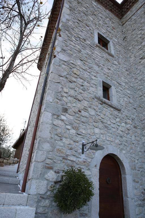 Scardalano Resort Morcone Esterno foto